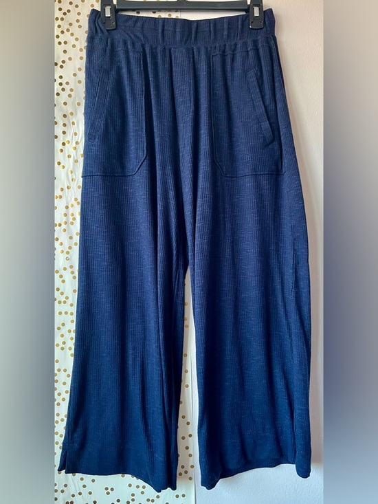 Democracy Pants - Democracy Dark Navy Ribbed Cropped Wide Leg Lounge Pants size Medium